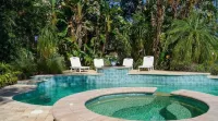 Heated Pool and Spa!