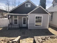 Fully Renovated Historic House in the Heart of downtown Cripple Creek Hotels near Shops at the Silver Mine