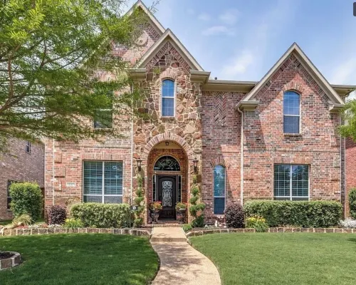 Luxurious Oasis in Frisco with Heated Pool, Jacuzzi, Media Room &Grill.