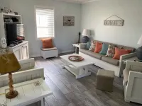 3 blocks from Taylors Creek, 1 mile from Beaufort waterfront and boat ramp Hotel di Beaufort