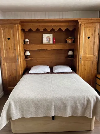 T2 apartment comfortable and bright with beautiful views of the slopes