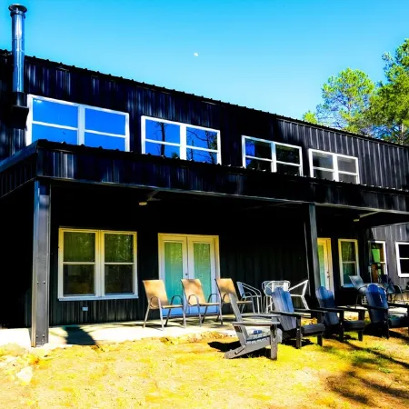 Black Pearl Lodge @ DeGray. Small event venue or fun family getaway!