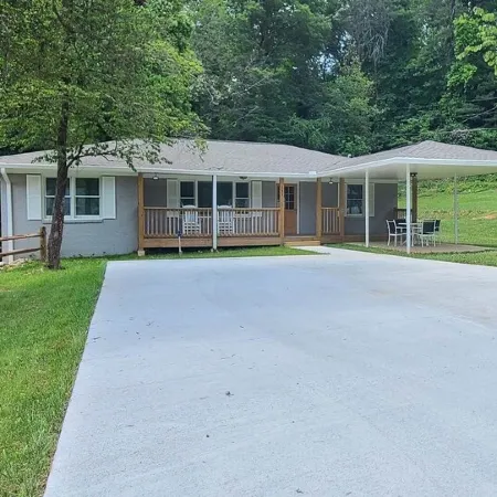 Rabun Get-A-Way -- Clayton, GA