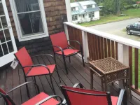 Upscale Vacation Rental Across From Haley Pond In The Village Of Rangeley レーンジリーのホテル