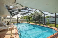 Spacious 5BR/3BA Cape Coral Home - W/Highspeed Wi-Fi