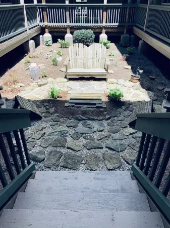 Experience Mountain Bliss: Cozy Condo w Resort Amenities in Beech Mountain, NC!