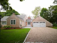New construction! Craigville Beach, Main St, Playground, Ice cream/restaurants!! Hotels in Centerville