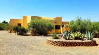 Hacienda de los Arbolitos - *HOT TUB* and Peace