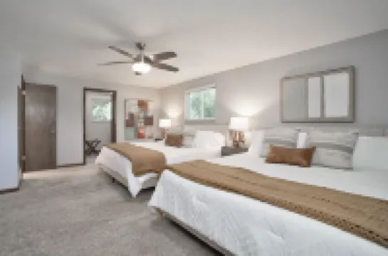 Large Home InArvada, Centrally Located, 50 Min to Ski, Free Parking Garage.420ok