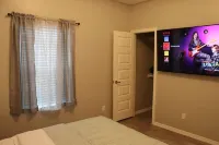 Spacious Getaway near UTRGV w/King Bed near UTRGV!