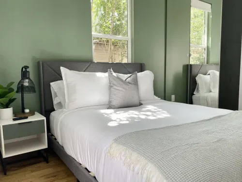 New Spacious 2 Bed 2 Ba Unit Near Disney & John Wayne Airport