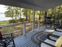 Escape to Serenity Lake House on Lake D'Arbonne, Fire Pit, Porch and Boat House
