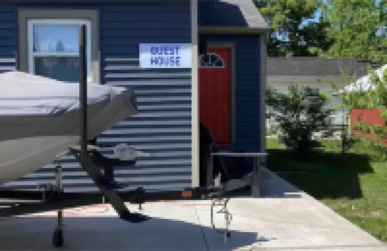 Cozy cottage located in the heart of Port Clinton. Pet Friendly too!