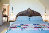 The White Cabin: In the Woods, Close to Town Hotels near Ruby Falls