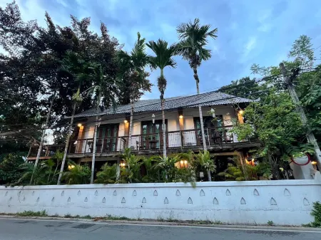 Gavill15 Classic Boutique House