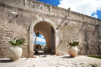 Wonderful Charming Villa with pool in the suggestive countryside near the sea,