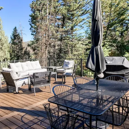 Forest Hideaway, 1 Min from Woodward, Sleeps 10
