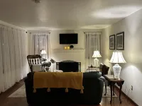 Beautiful Ranch Style House Across from Mercyhurst University