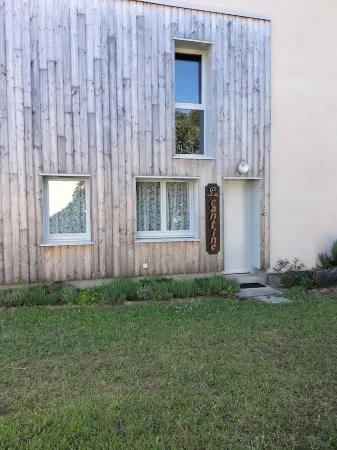 Appartement au Calme Proche des Commerces au Bord de la Loire