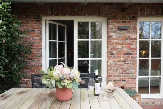 Luxurious Attena vacation apartment in Karl-Georgs-Forst; dogs welcome