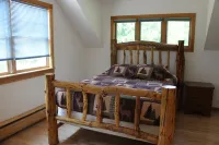 Timber Frame House overlooking Lake Superior, 20 miles from downtown Duluth
