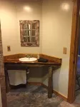 The Perfect 'Get Away' Beautifully Crafted Log Cabin On Private Reservoir