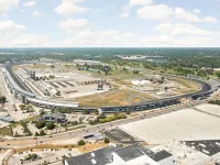 Indy Speedway Retreat: King Beds & Near Downtown Hotels in Speedway