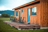Spacious Cabin near Jackson Hole Hotels in Victor