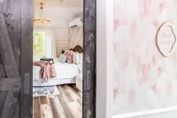 Romantic Escape in the Treetops w/ Outdoor Shower, Hot tub, & Firepit!