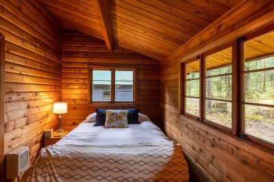 3-bedroom, 2 bath cabin in Mount Hood Village Các khách sạn gần Mount Hood National Forest