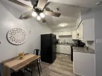 Piney Woods 6 - King Bed Hotels in Texarkana