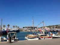 CASSIS - Beautiful T2 heart village, near beaches, coves, provence