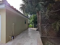 3/2 Heated Private Pool, 5 Min to Beach