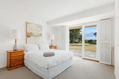 Cognac Beachfront Silverleaves CowesBeachfront property