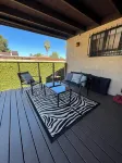 La Casita Guest House, private fenced yard & with air conditioning, pet friendly