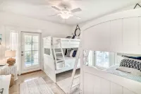 Mykonos Sunset Villa South of 30-A, 4 Bikes, Sleeps 9, Steps to Gulf/Heated Pool