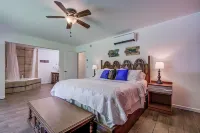 Charming Nature Coast Bungalow in Crystal River