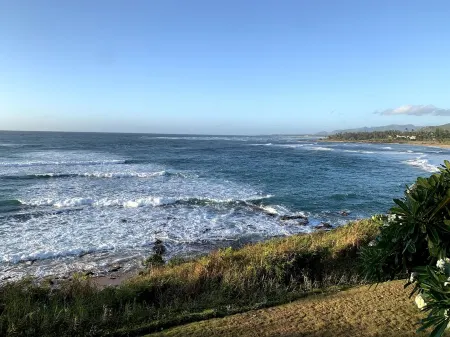 Stunning Oceanfront Kauai Condo for Two! Отели в г. Ваилуа