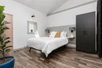 Adorable Modern Guesthouse - West Downtown Boise