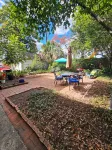 Secluded English Retreat by Rice University, Medical Center & Museum District