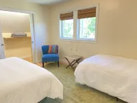 Charming, light-filled SE Eugene 2-story house Jordan Schnitzer Museum of Art附近的飯店