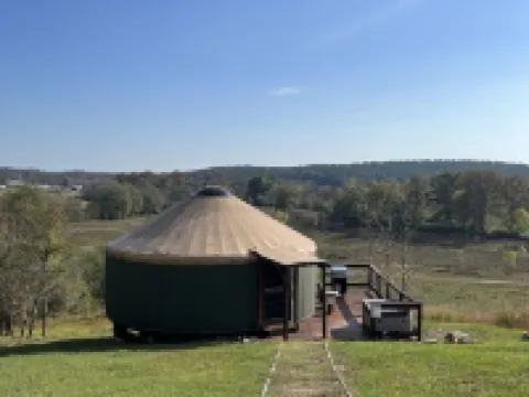 Luxury Yurt for Couples with Hot Tub on Deck Hotels in Glenwood