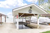 Indian Lake Waterfront Home & Boathouse - Boat Rental Available - Sleeps 16