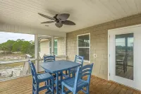 5 Bedroom Beach House Slps 12 - Private Beach - Shells - Fishing -Screened Porch