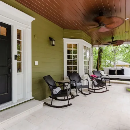 Lake Austin Retreat - 3 miles from downtown