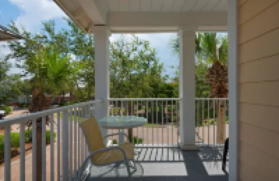 Tropical Paradise in Beach Retreat - FREE Beach Serv.  In Season Mar - Oct!