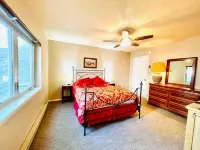 Mountain View, Hot Tub, Pool Table, 15 Guests, 5 Bedrooms, 5 Bathrooms, dtown 7m