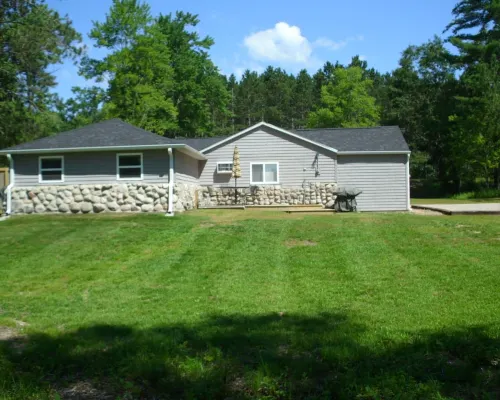 The Perfect Getaway *Sleeps  Pet Friendly  *Traverse City *Crystal Mountain Hotels in Interlochen
