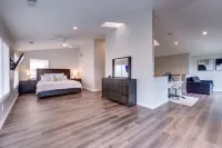 The RiverHaus: Skyline Views, 5mins to DT Cincy