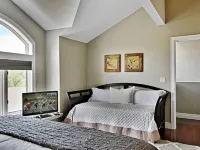 3 King Bedrooms! Hot Tub, Massage Chair, Free Bus Route, Walk to Slopes/Main St. 薩米特縣酒店